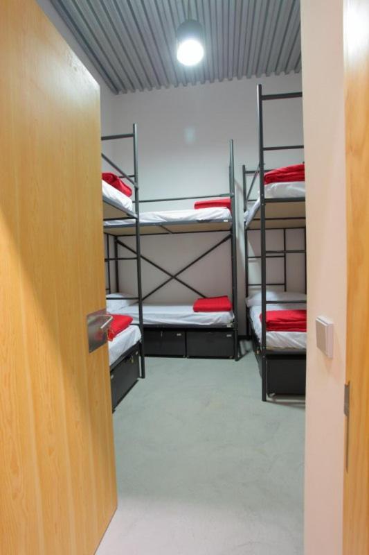 סביליה Traveller Box Hostel מראה חיצוני תמונה