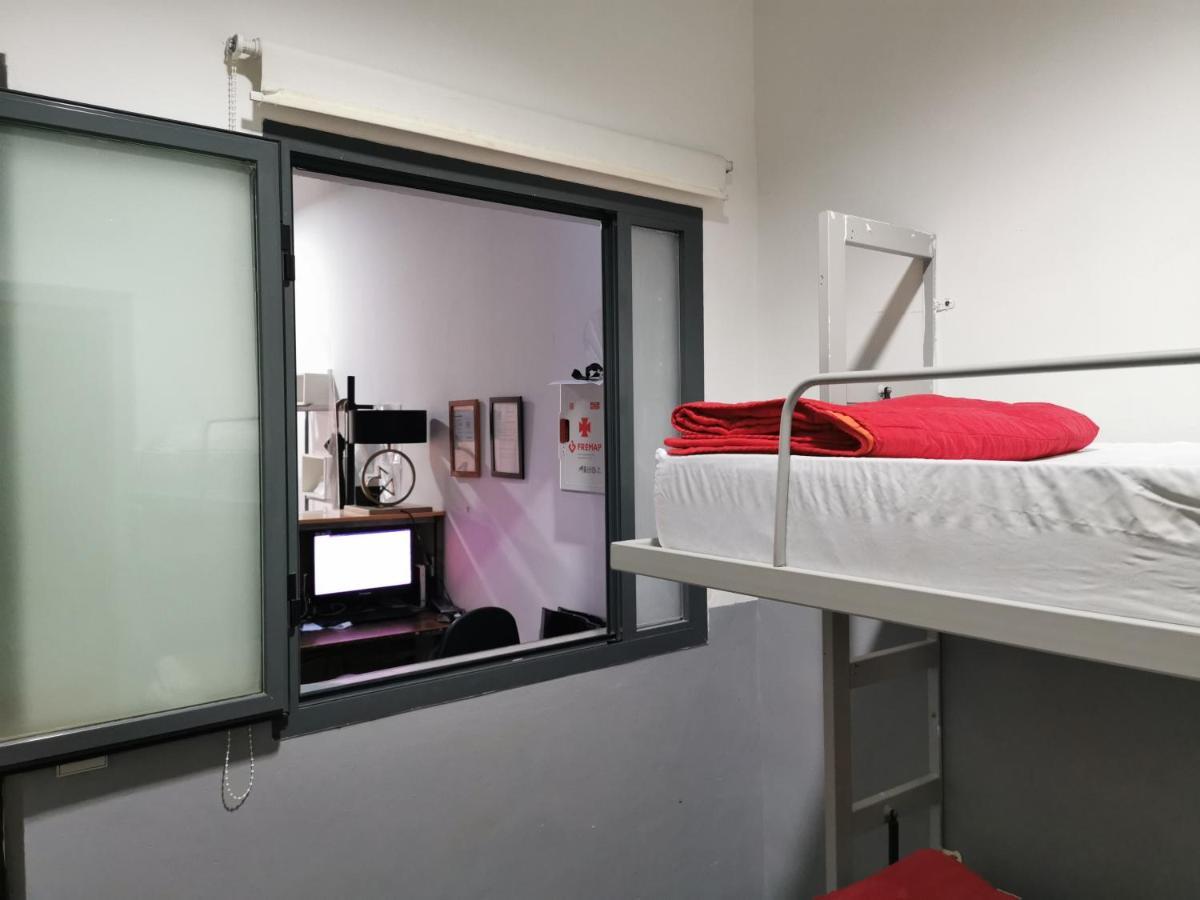 סביליה Traveller Box Hostel מראה חיצוני תמונה