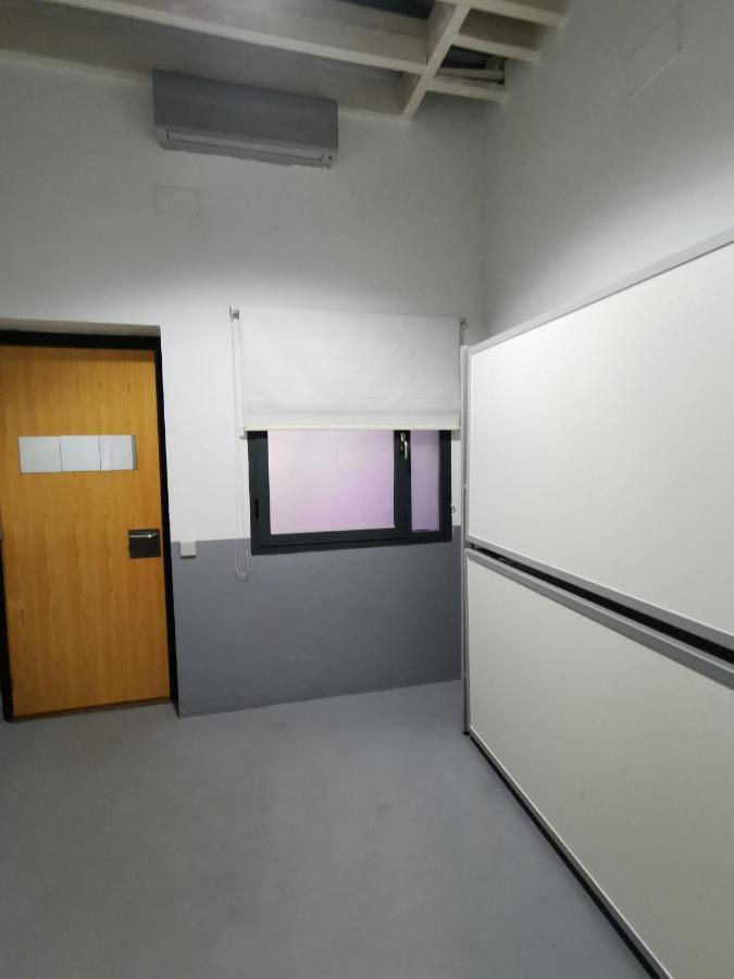 סביליה Traveller Box Hostel מראה חיצוני תמונה