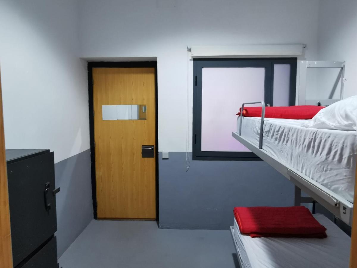 סביליה Traveller Box Hostel מראה חיצוני תמונה