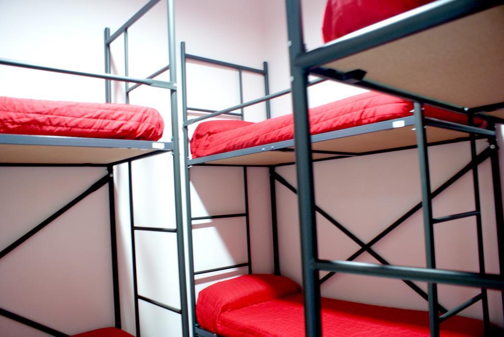 סביליה Traveller Box Hostel חדר תמונה