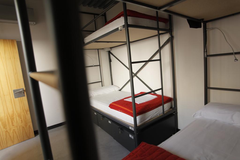 סביליה Traveller Box Hostel מראה חיצוני תמונה