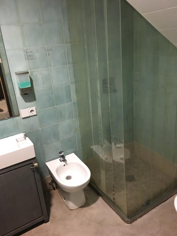 סביליה Traveller Box Hostel מראה חיצוני תמונה