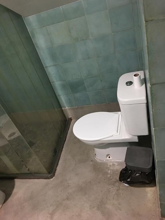 סביליה Traveller Box Hostel מראה חיצוני תמונה