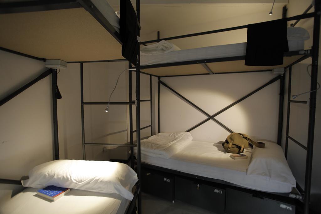 סביליה Traveller Box Hostel חדר תמונה