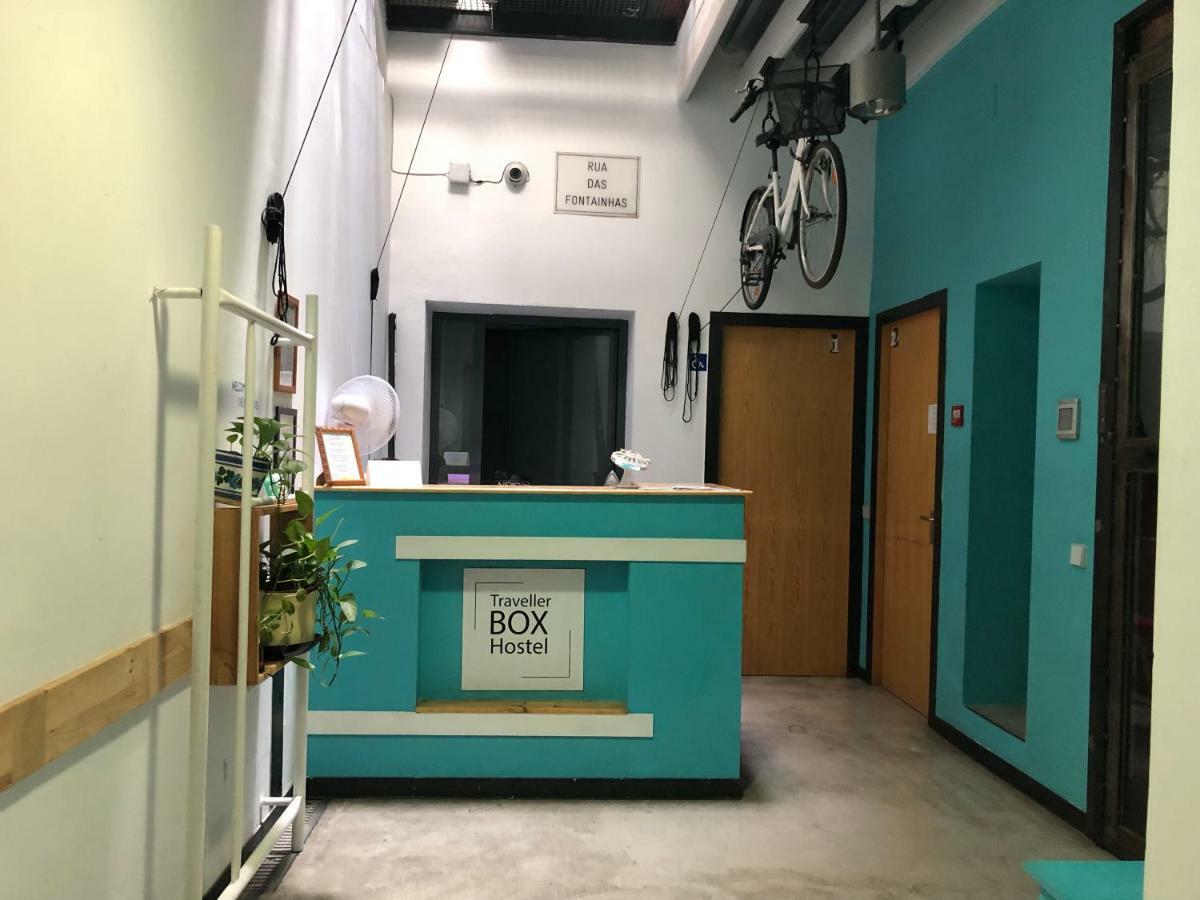 סביליה Traveller Box Hostel מראה חיצוני תמונה