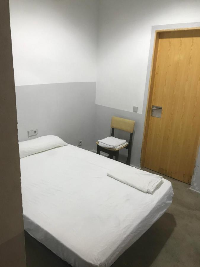 סביליה Traveller Box Hostel מראה חיצוני תמונה